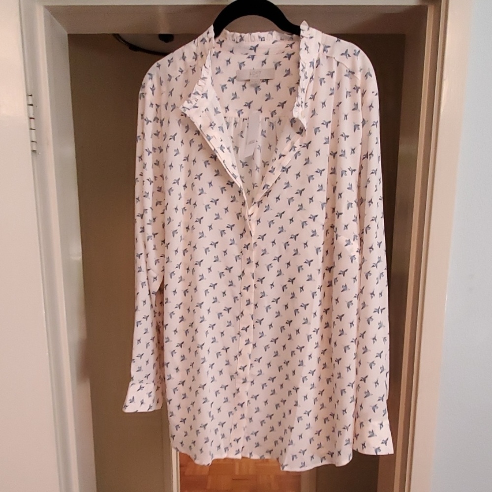 Beautiful NWT Loft Bird Blouse